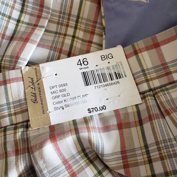 Men's Roundtree & Yorke Plaid Shorts - Picture 5 of 6